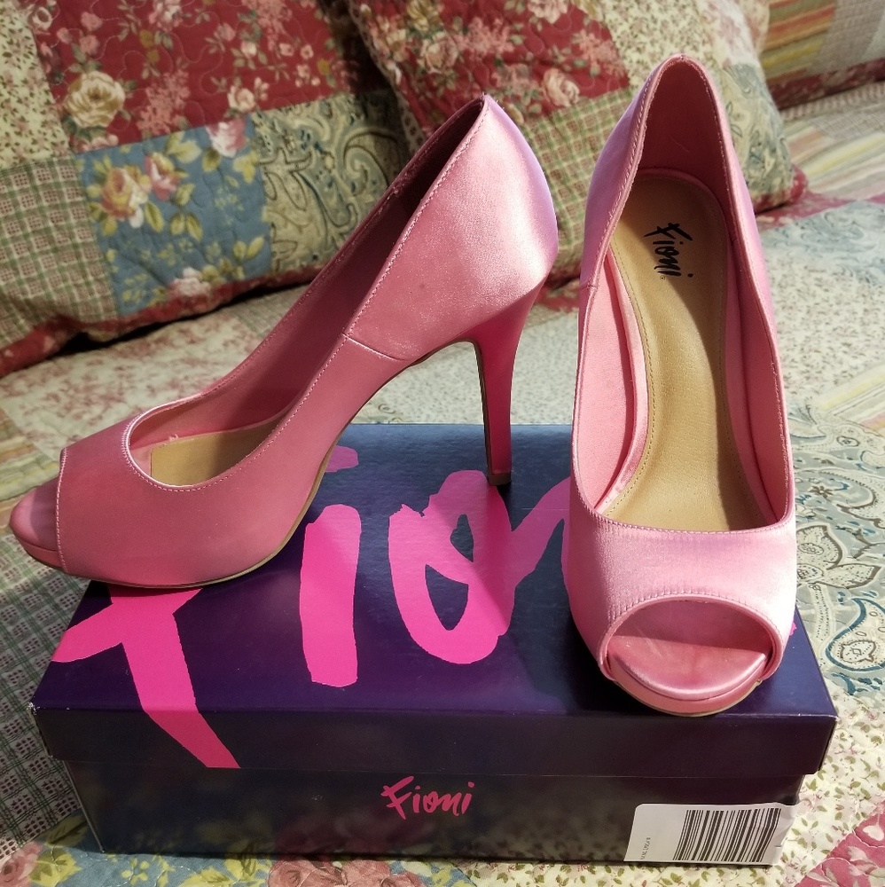 Pink heels